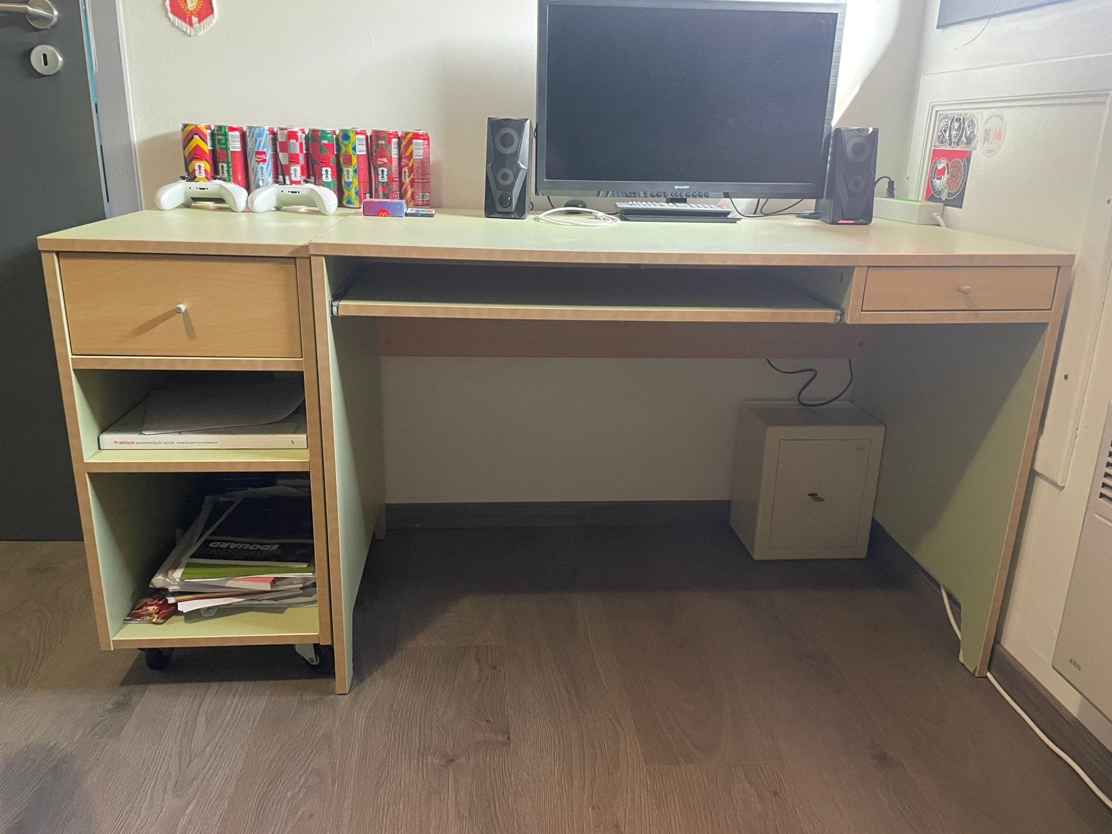 Bureau met bijhorende kastje, Enlèvement, Comme neuf