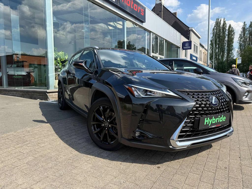 Lexus UX 250H UX 250h 2.0i FWD BLACK LINE // HYBRID // SERVI, Autos, Lexus, 121 g/km, Achat, https://public.car-pass.be/vhr/1e07f8f4-78db-4de2-b640-cd4ce09c07d3