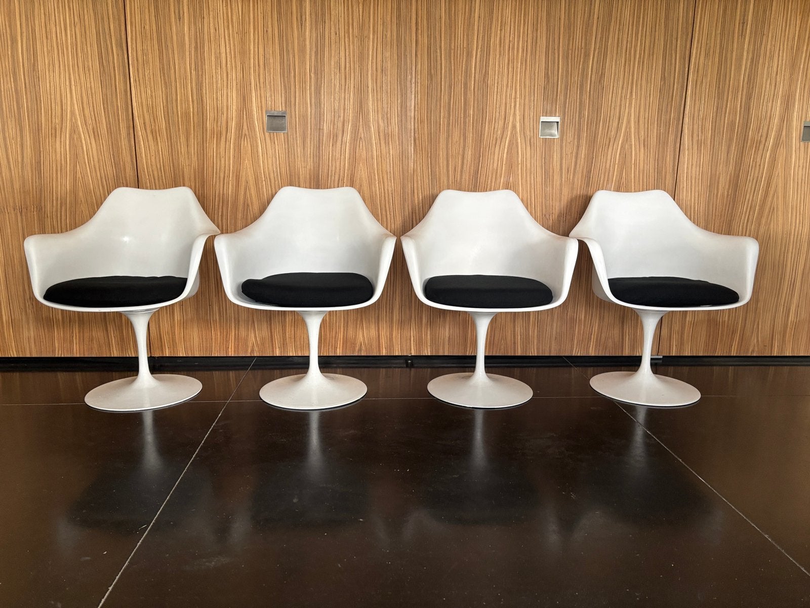 Knoll tulip fauteuil eero saarinen, Ophalen, Gebruikt