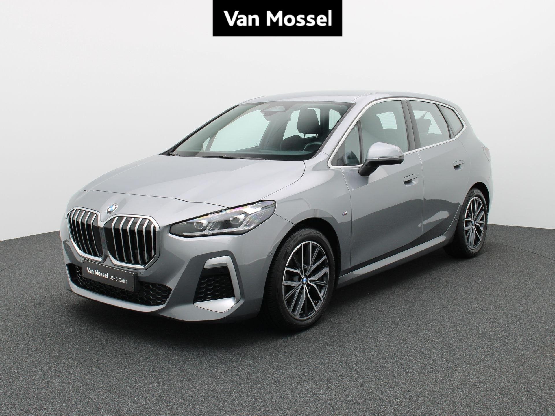 BMW 218I ACTIVE TOURER M-SPORT | NAVI | PDC | LED, Dealer onderhouden, Zwart, 136 pk, Bedrijf