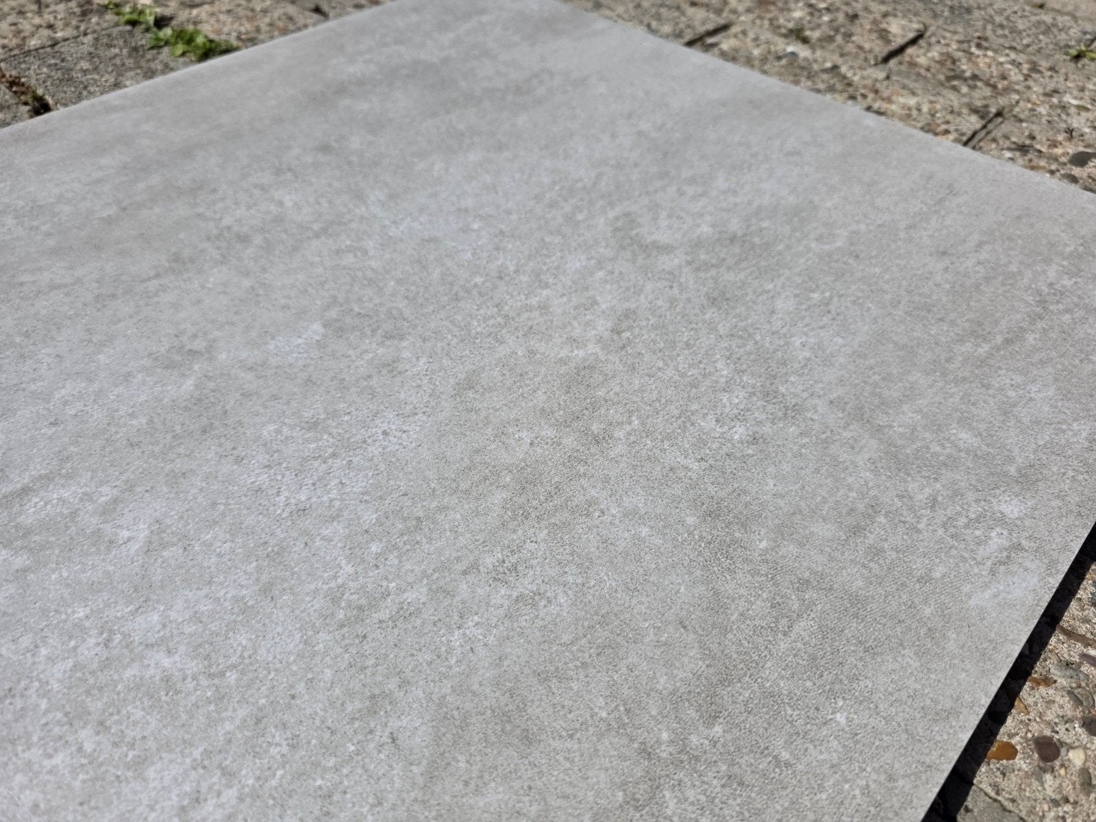 Vloertegels betonlook 60x60cm (+/- 140m²), Ophalen, 60 cm of meer, Nieuw, 10 m² of meer