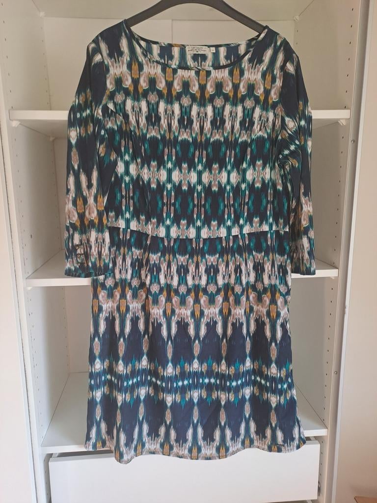 Robe à manches longues bleue et jaune t 42, Vêtements | Femmes, Taille 42/44 (L), Enlèvement ou Envoi, Au-dessus du genou, Bleu
