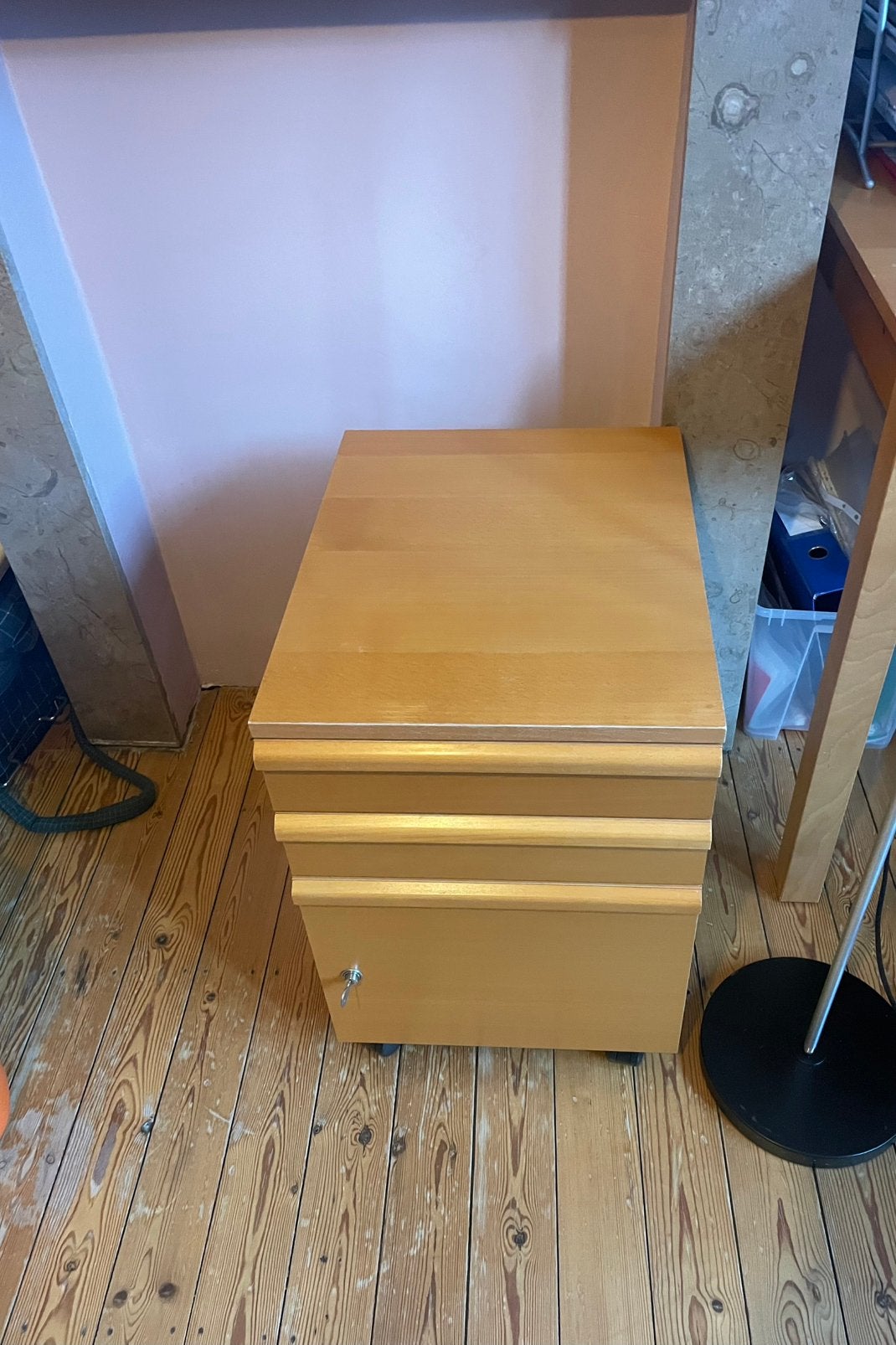 Meuble sous bureau, Enlèvement, Comme neuf
