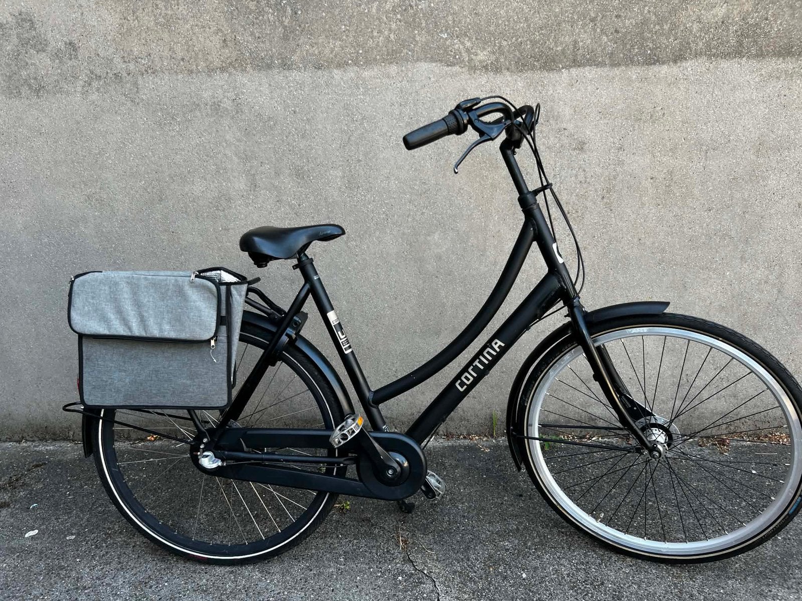 Fiets 28 inch maat 57 3 versnellingen, Fietsen en Brommers, Ophalen, Zo goed als nieuw