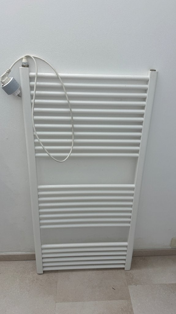 Handdoek verwarming badkamer, Huis en Inrichting, Ophalen, Gebruikt, Wit, Handdoek