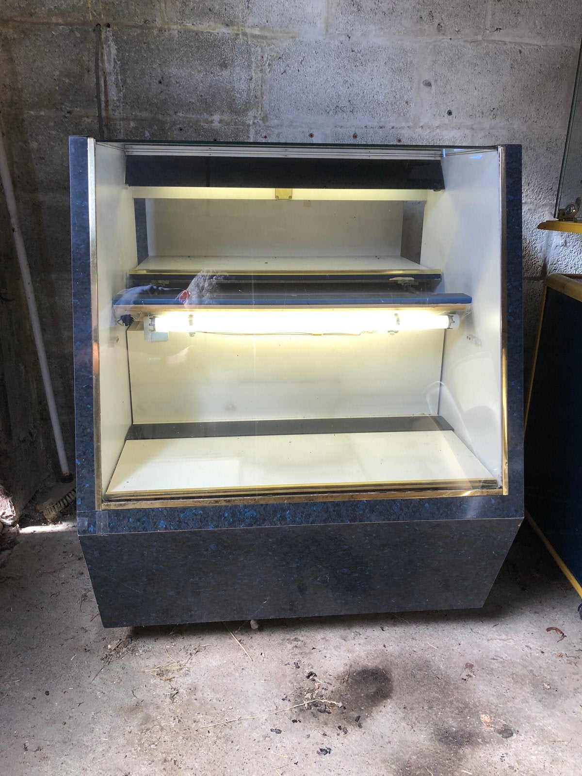 Vitrine, Bijouterie, Moins de 100 cm, Enlèvement, Utilisé