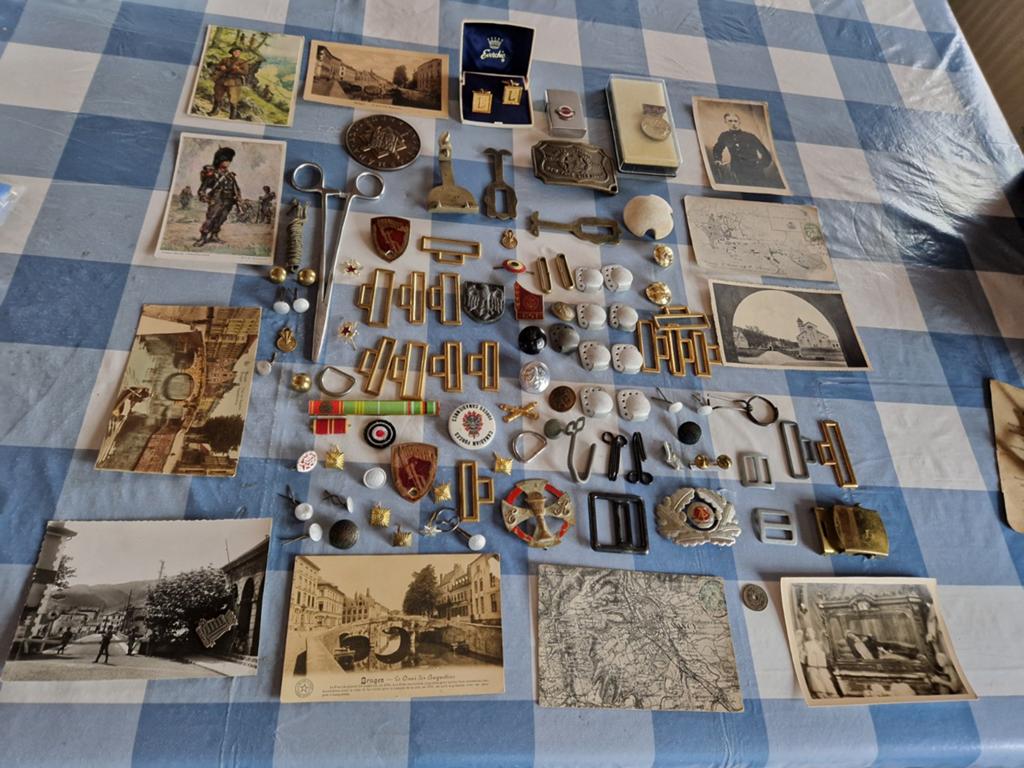 Lot nr1 militaria alles voor 20€, Ophalen of Verzenden