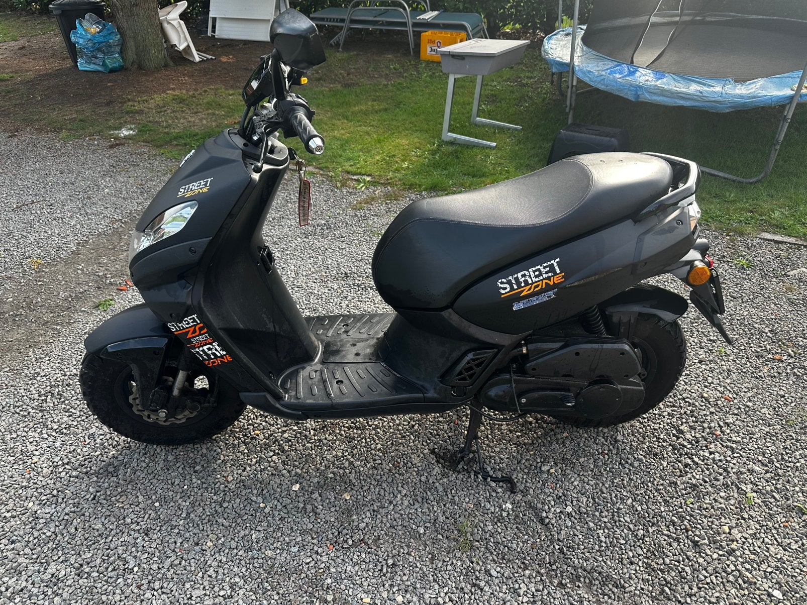 Peugeot Kisbee Street Zone B klasse, Fietsen en Brommers, Ophalen, Gebruikt, Overige modellen, 49 cc