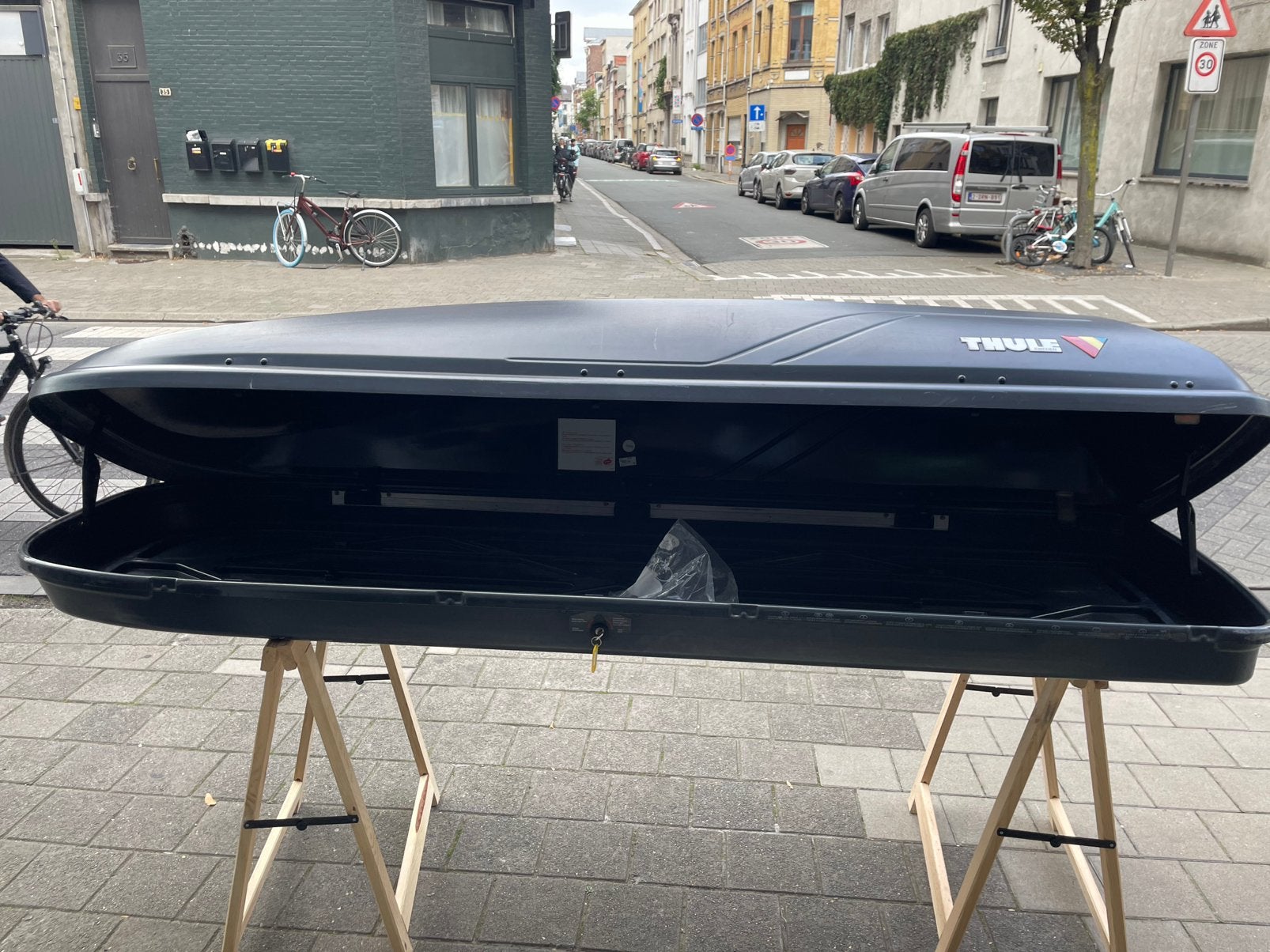 Thule dakkoffer met dwarsdragers, Auto diversen, Ophalen, Gebruikt