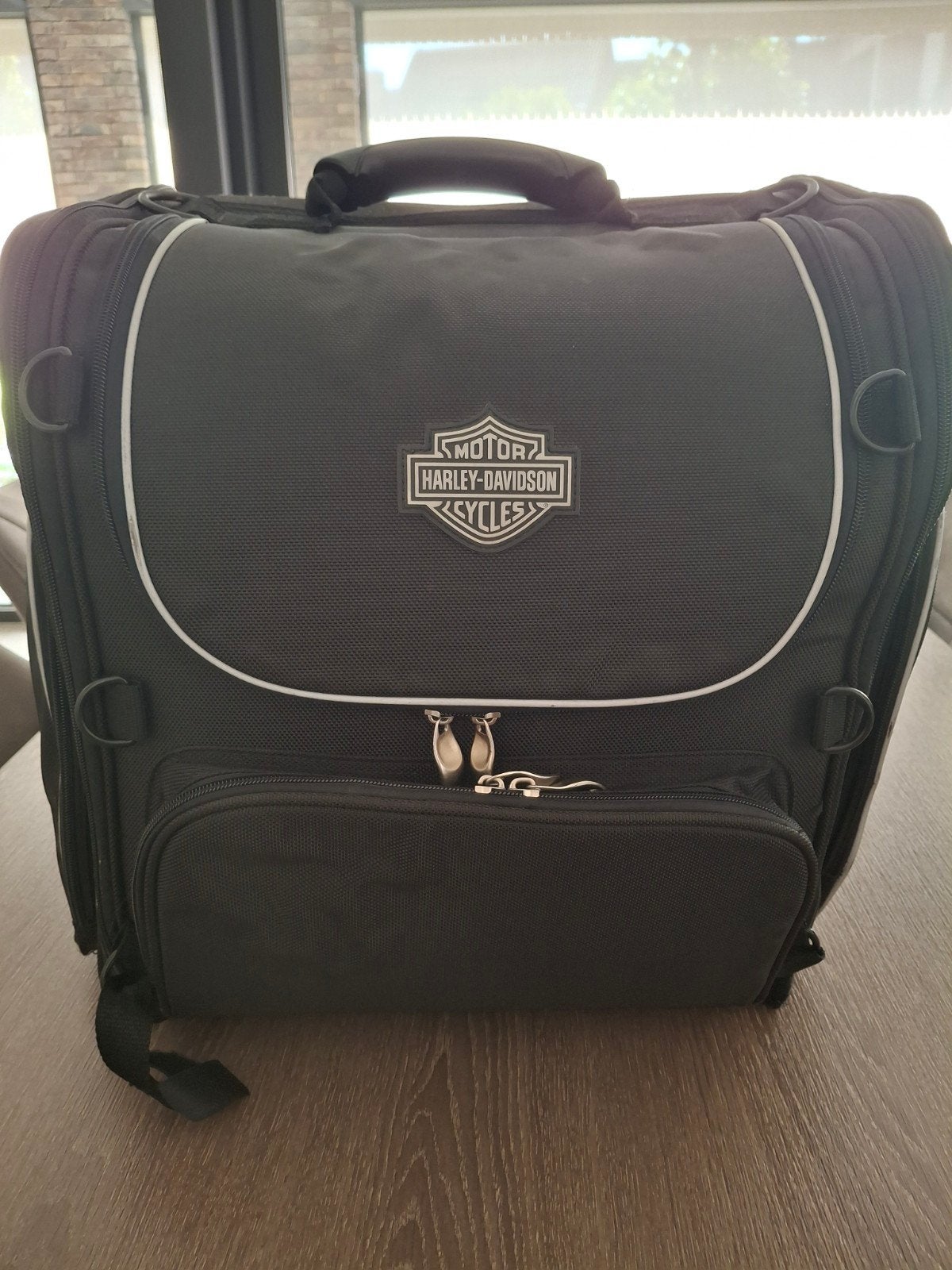 Harley davidson, Enlèvement