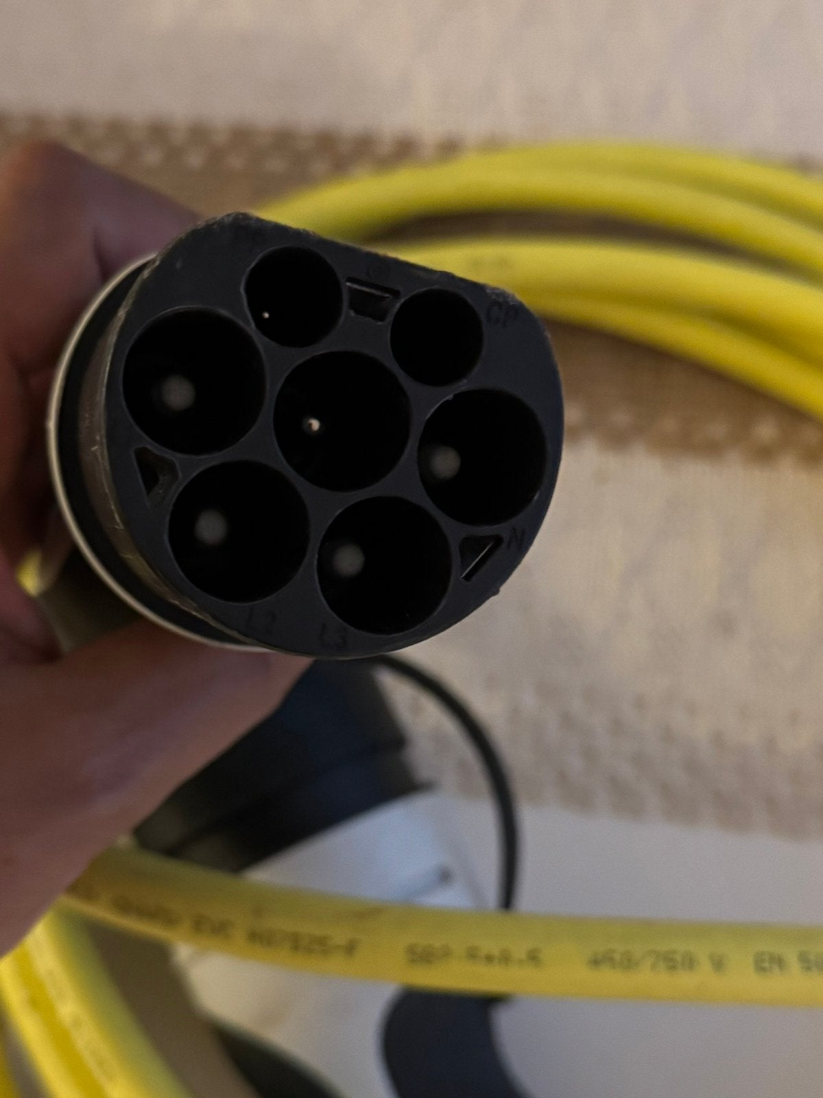 Cable  type 2 de recharges sur borne exterieure, Autos : Divers, Enlèvement, Comme neuf