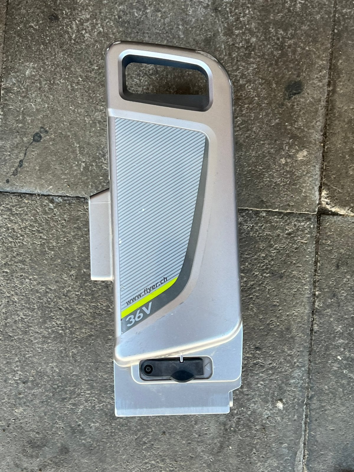 Fietsbaterij flyer 36 v, Zo goed als nieuw