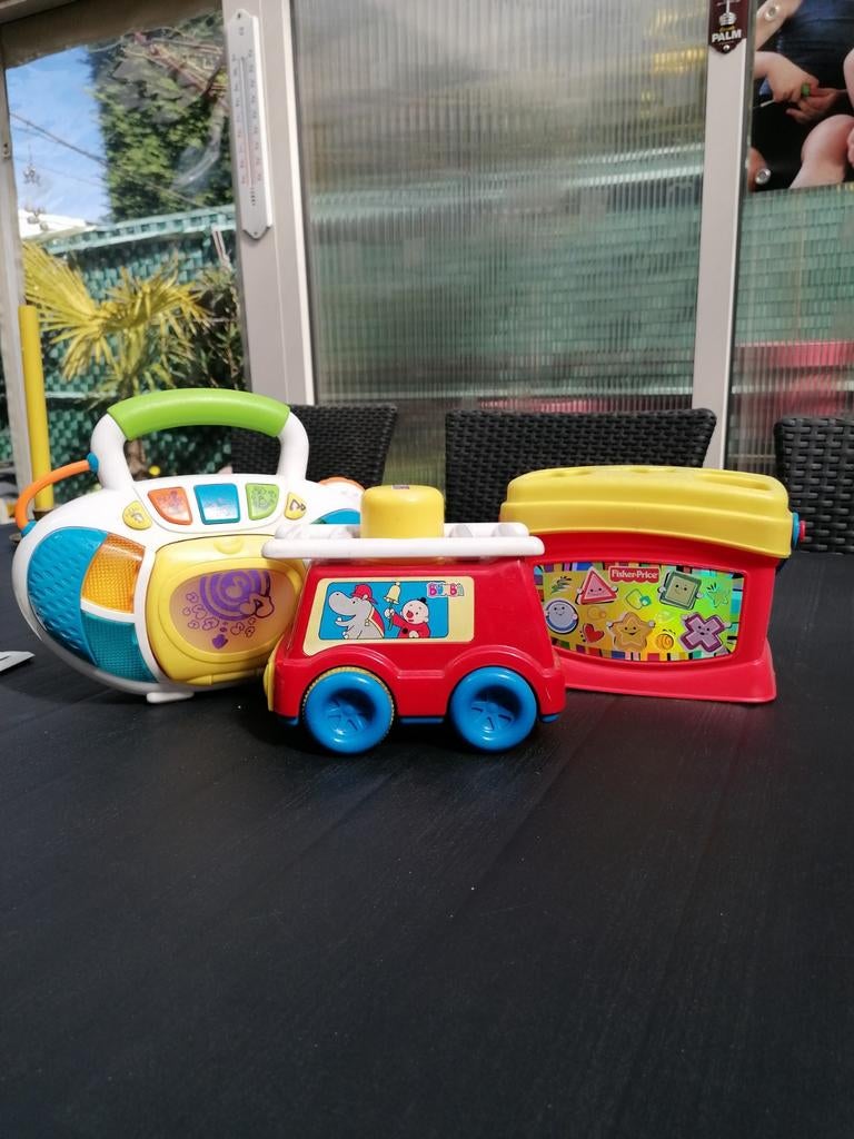 Bumba auto, figuur doos fisher Price en disco radio, Kinderen en Baby's, Ophalen, Auto