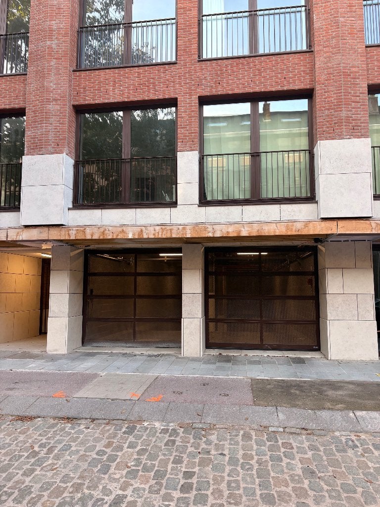 Ondergrondse parkeerplaats te huur (150 euro/maand), Antwerpen (stad)