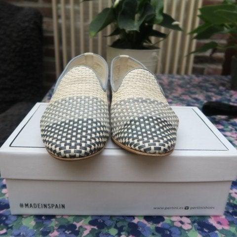 Loafers gevlochten leder beige blauw Pertini mt 37, Pertini, Schoenen met lage hakken, Overige kleuren, Ophalen of Verzenden
