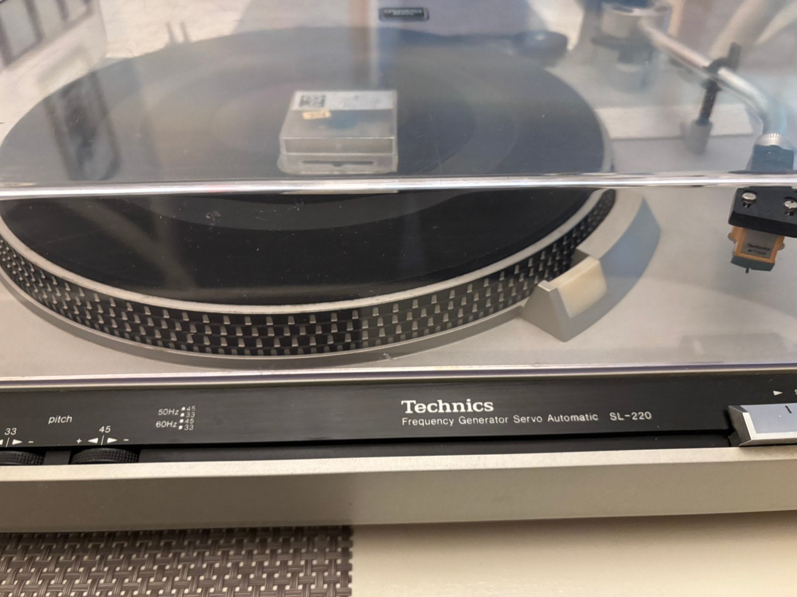Platine technics SL-220, Enlèvement, Utilisé, Tourne-disque, Technics