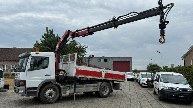 atego 1217 kipper met kraan, Autos, Achat, Entreprise, Boîte manuelle, Noir