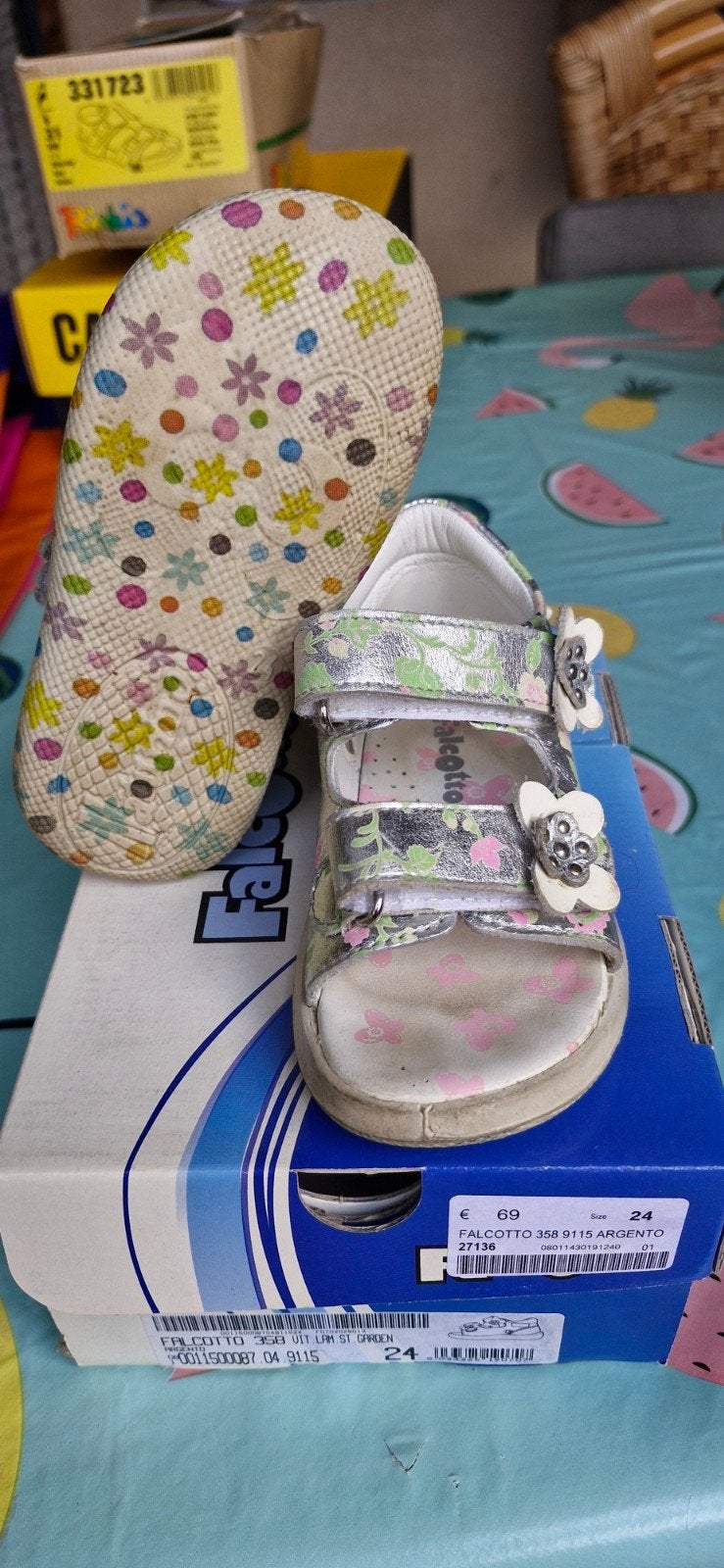 kinder sandalen, Kinderen en Baby's, Kinderkleding | Schoenen en Sokken, Ophalen