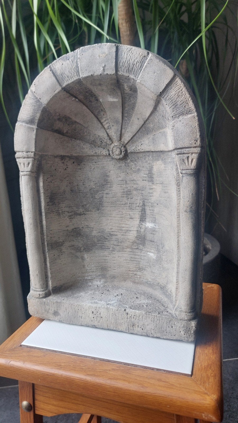 Klassieke stenen altaarnis / wandkapel (33 cm) – bijpassend, Ophalen of Verzenden