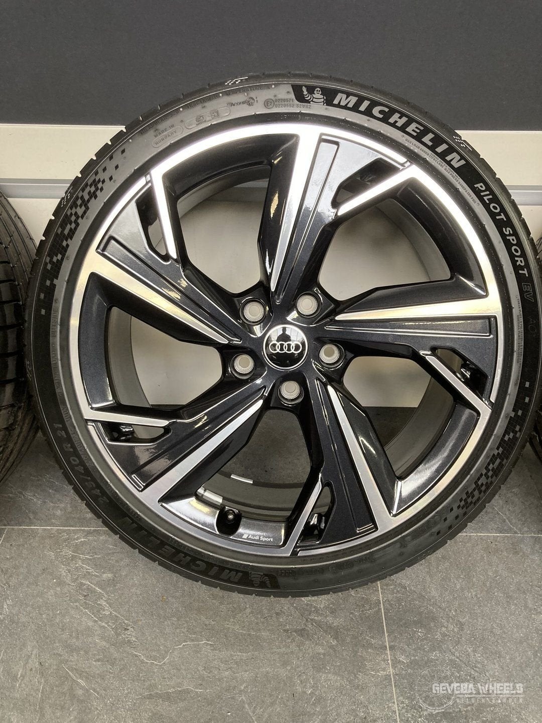 21” originele Audi A6 Etron velgen + banden breedset 5x130, Autos : Pièces & Accessoires, Pneus et Jantes, 245 mm, Véhicule de tourisme