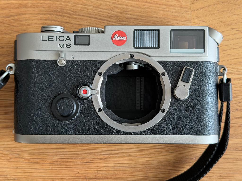 Leica M6 Titanium, TV, Hi-fi & Vidéo, Appareils photo analogiques, Enlèvement, Comme neuf, Leica