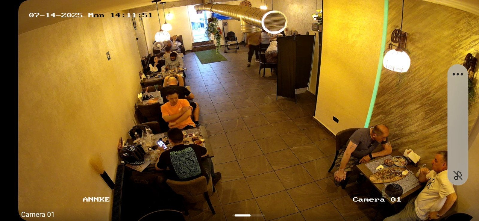 Restaurant te koop, gelegen in een drukke buurt, een geweldi