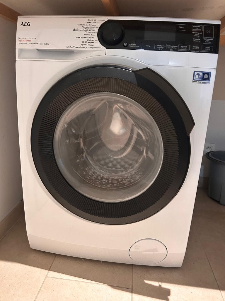 Washer/dryer combo machine, Elektronische apparatuur, Ophalen, Zo goed als nieuw