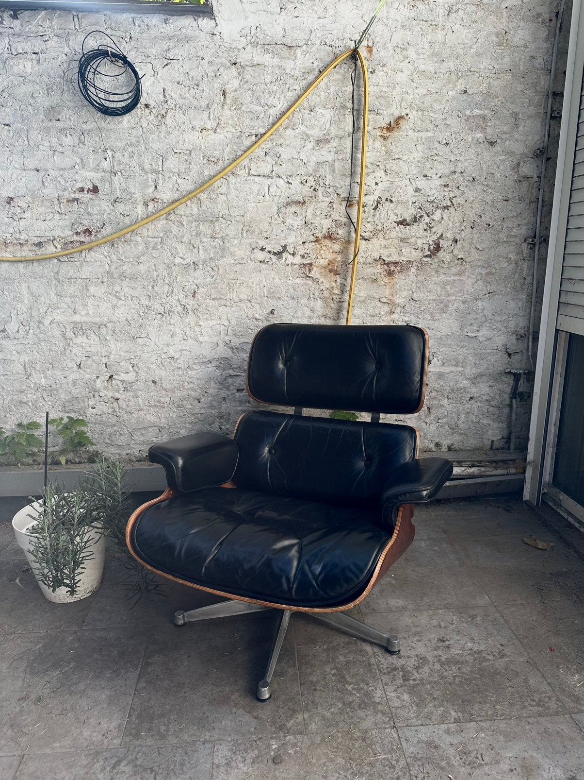 Charles & Ray Eames – Lounge Chair 670 – ICF Italy – Vintage, Huis en Inrichting, Ophalen, Gebruikt, Hout