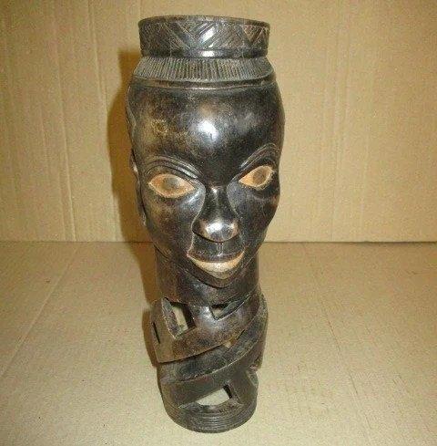 Coupe a vin de palme Kuba Congo Africain 25 cm de Longueur, Envoi