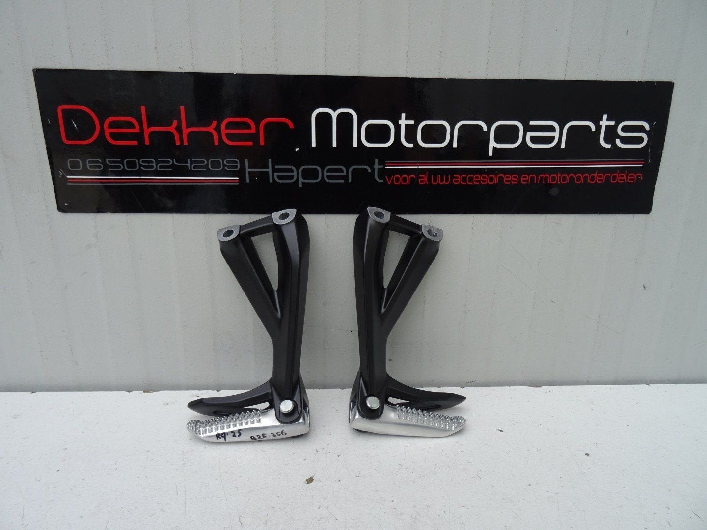 Set Duo Voetsteunen / Steps Yamaha YZF R9 2025-2026-2027, Neuf, -, -, -