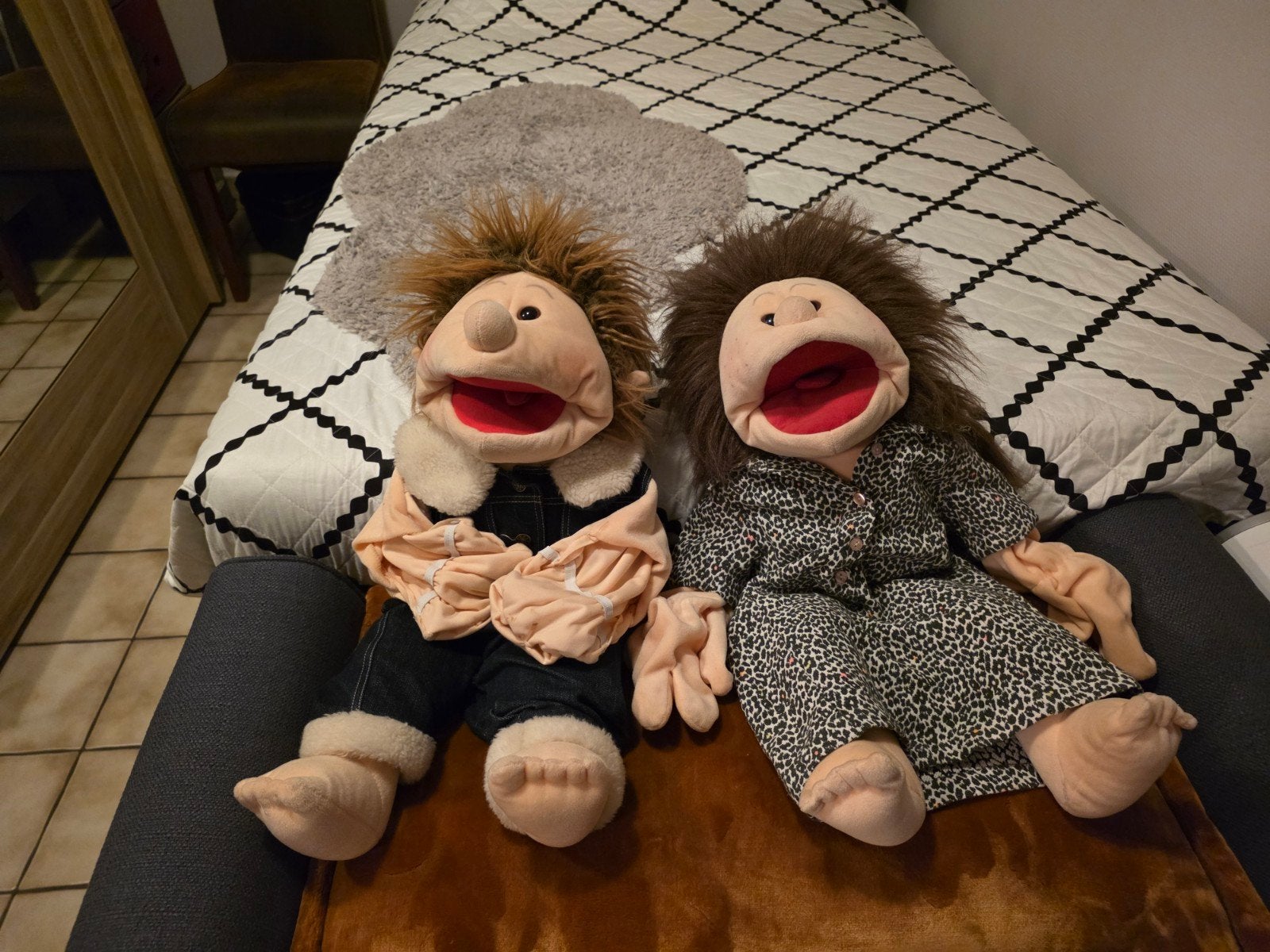 twee leuke handpoppen -65 cm groot, Verzamelen, Ophalen