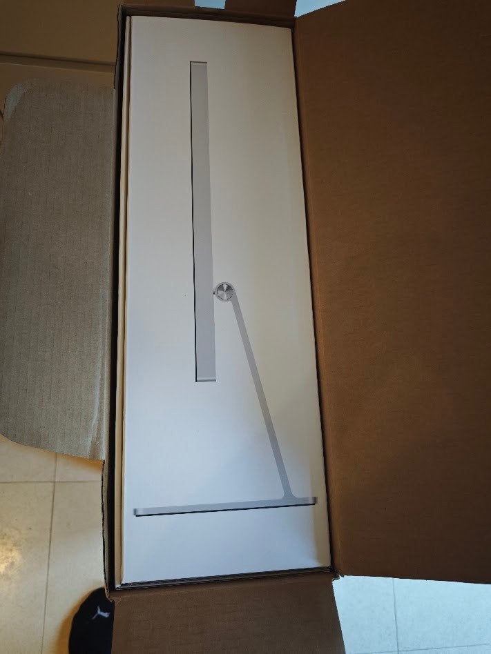 Apple Studio Display 27 inch (2026) tilt - nieuw, Computers en Software, Monitoren, Ophalen of Verzenden