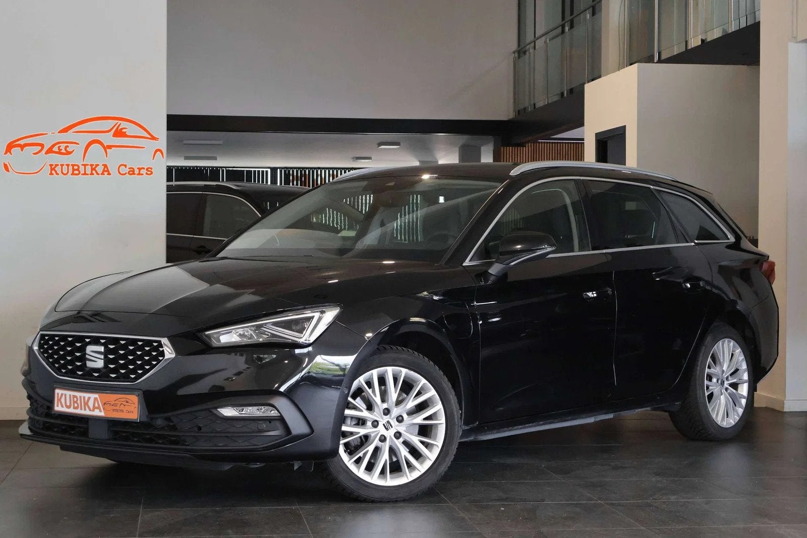 SEAT Leon e-Hybrid Sportstourer e-Hybrid 1.4 DSG (204PK) BTW, Autos, 1395 cm³, Achat, Entreprise, Phares entièrement LED
