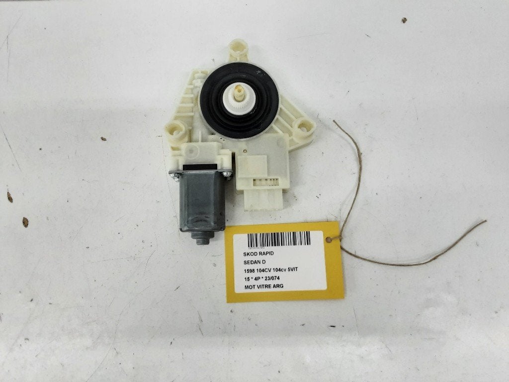 MOTEUR LEVE VITRE ELECTRIQUE ARRIÈRE GAUCHE Skoda Rapid, Autos : Pièces & Accessoires, Arrière, Utilisé, Info@skoda-auto.de, Skoda