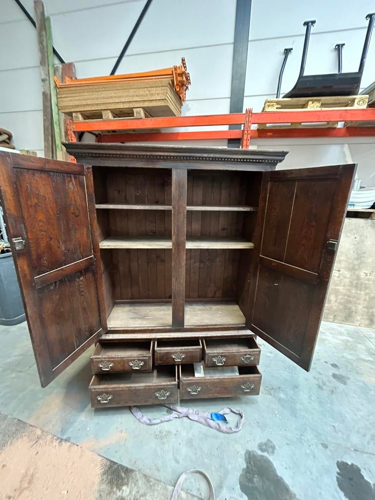 mooie, massieve kast met wat werk aan, Enlèvement, Comme neuf