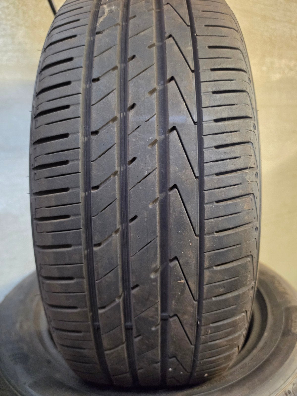 235/45r18 hankook 45€ per stuk met montage en balanceren, Auto-onderdelen, Ophalen of Verzenden