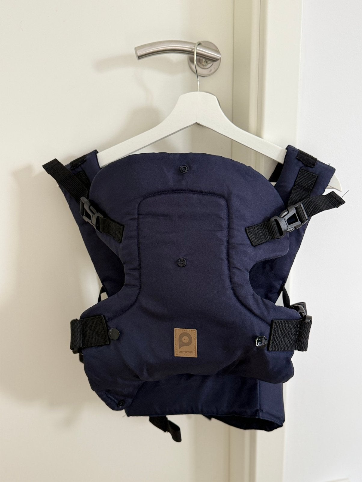 Porte-bébé Prémaman Willy – Bleu marine, Enfants & Bébés, Porte-bébés & Écharpe porte bébé, Enlèvement, Comme neuf, Porte-bébé