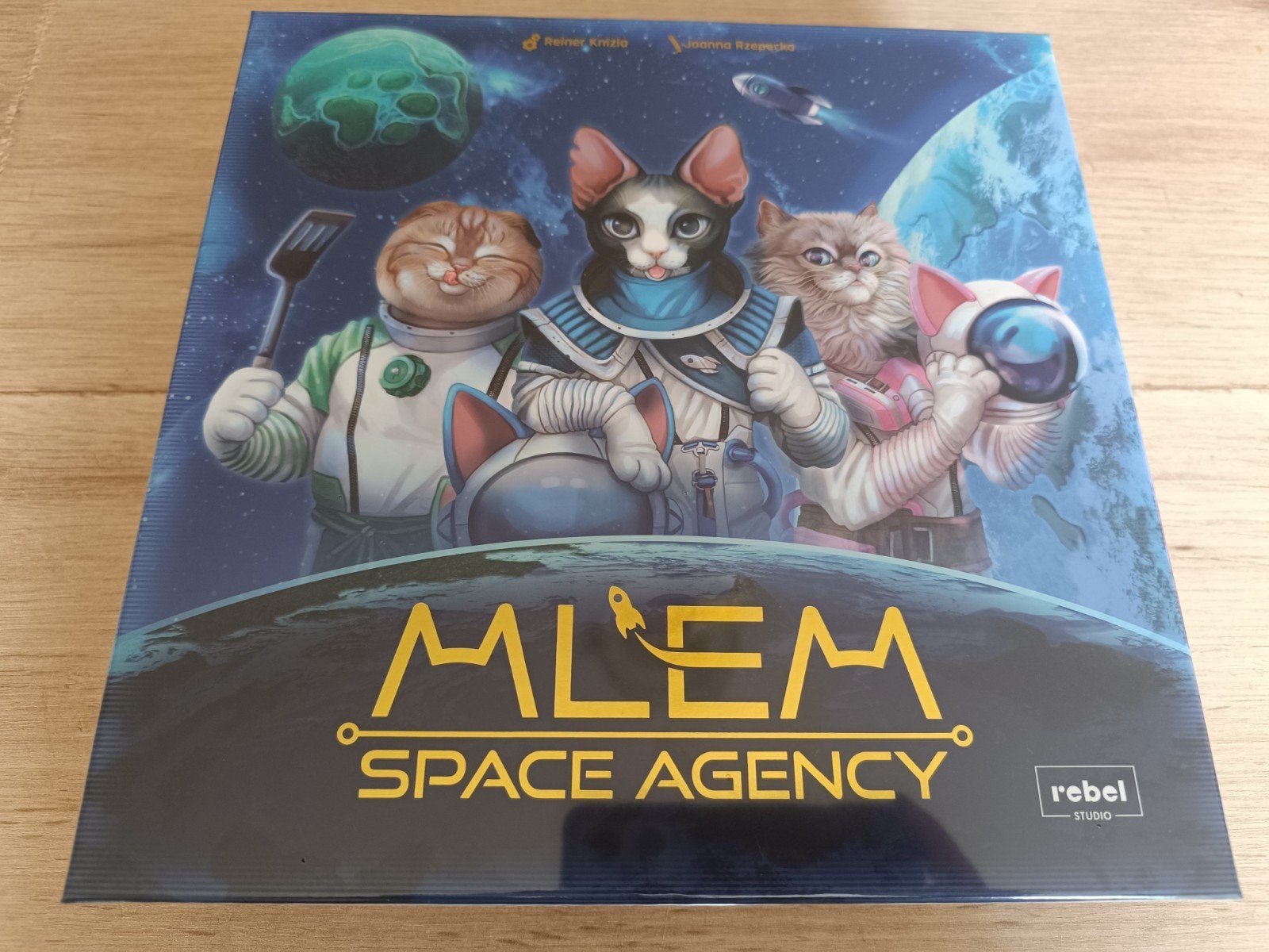 Mlem, Enlèvement ou Envoi, Neuf, Rebel studio