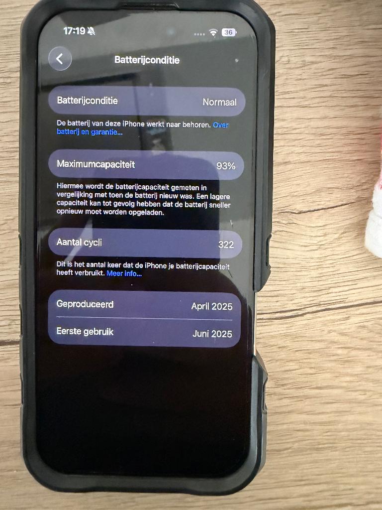 iPhone 16 pro, Telecommunicatie, 128 GB, Zo goed als nieuw, 93 %, Zilver
