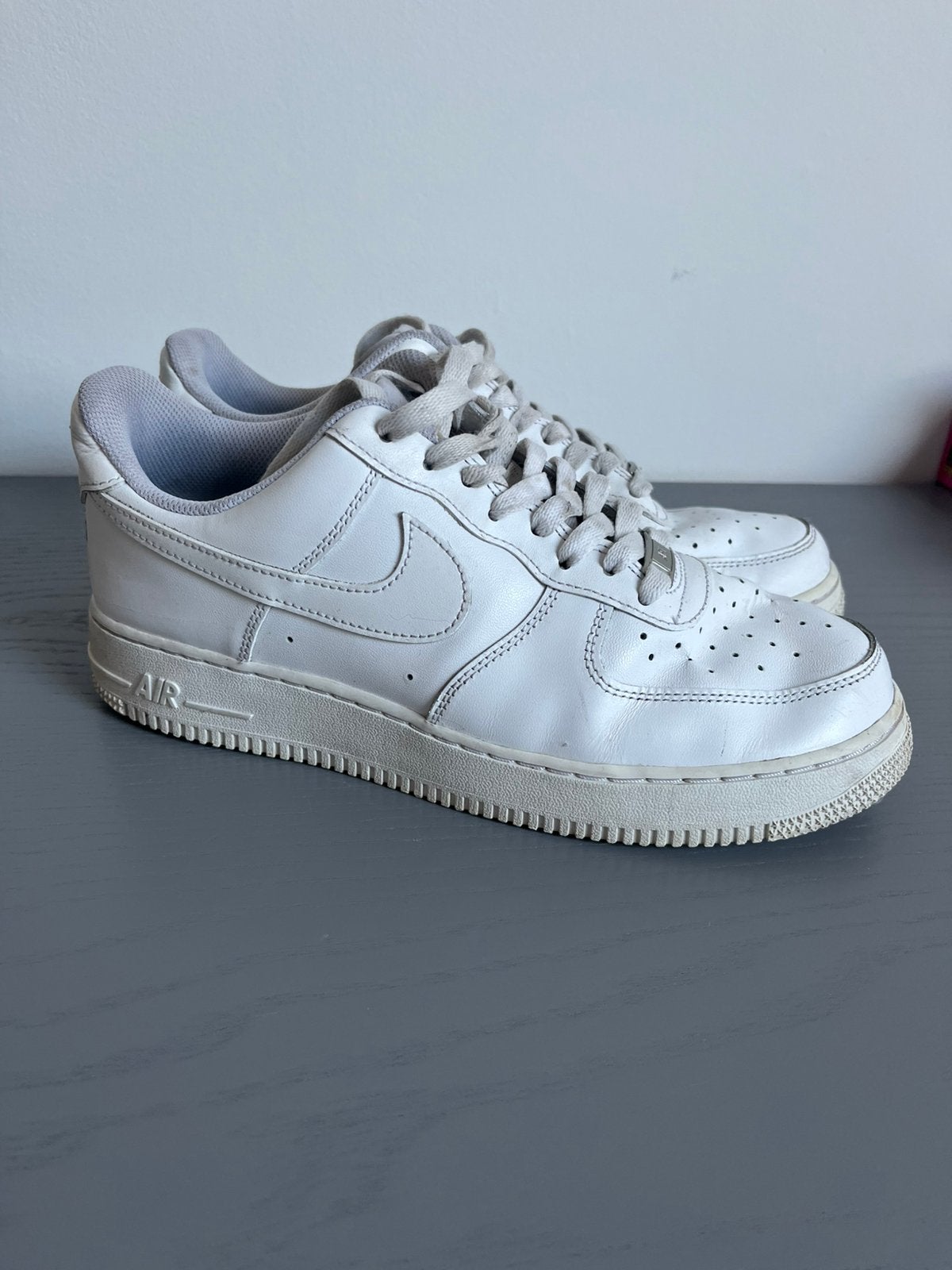 Nike aire force 1 wit maat 42, Sports & Fitness, Tennis, Enlèvement, Utilisé, Nike