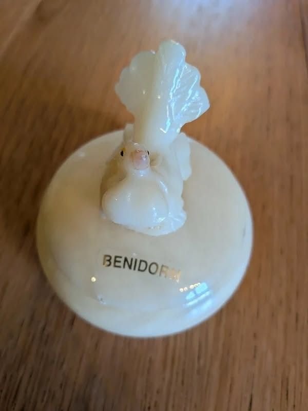 Bonbonnière vintage en porcelaine effet marbre + colombe, Enlèvement