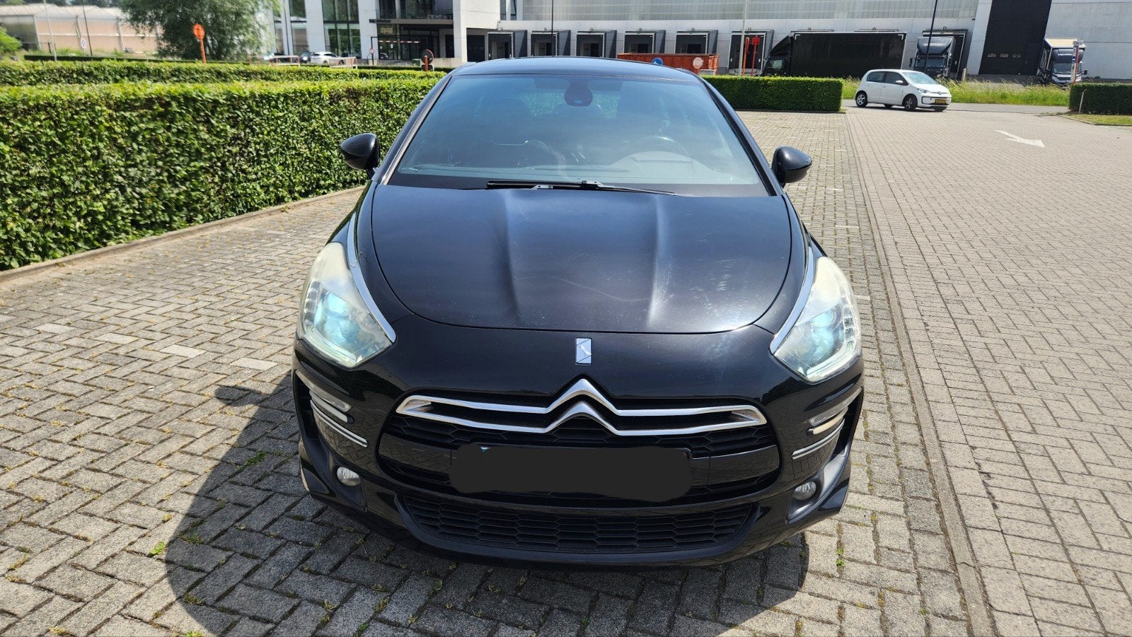 Citroen ds5 ❤️2.0hdi full option HYBRIDE 4❤️ AUTOMAAT
❤️, Auto's, Automaat, Euro 5, Zwart, Zwart