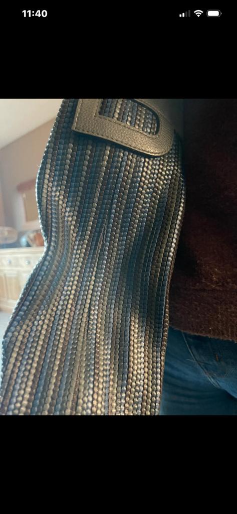 Sac Delvaux, Enlèvement, Comme neuf