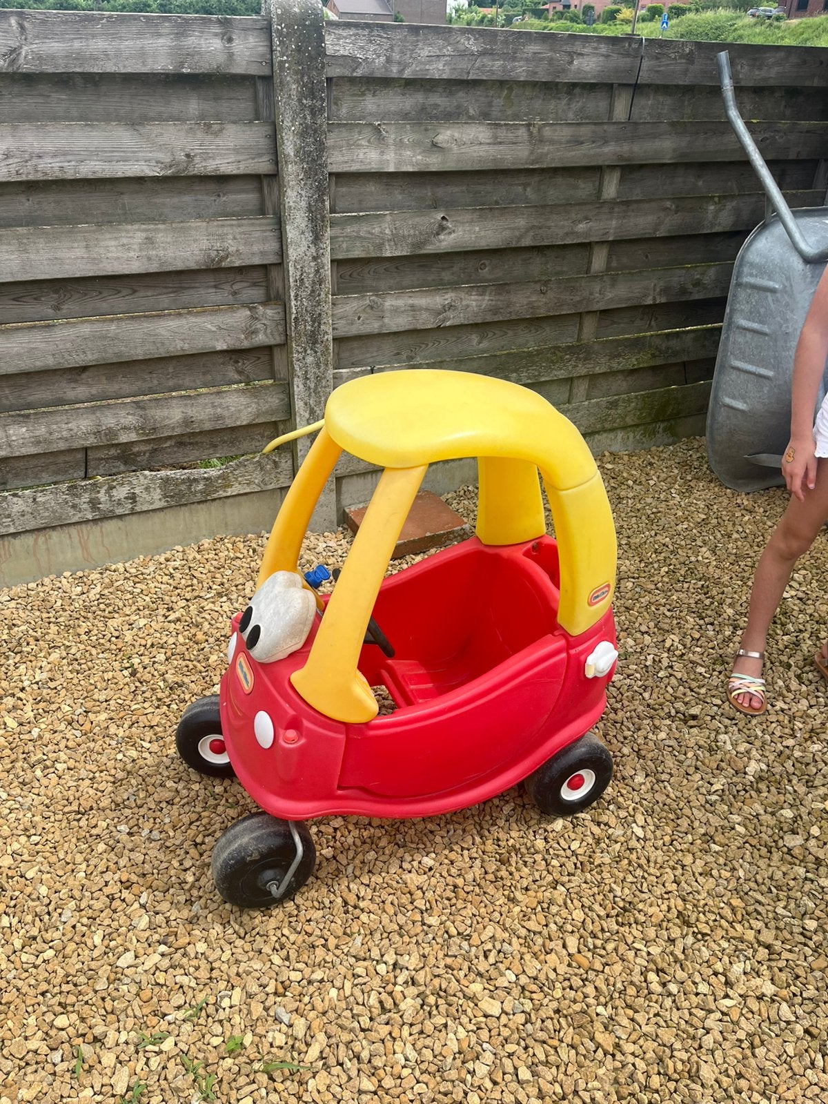 Little tikes autootje, Kinderen en Baby's, Speelgoed | Buiten | Los speelgoed, Ophalen, Zo goed als nieuw