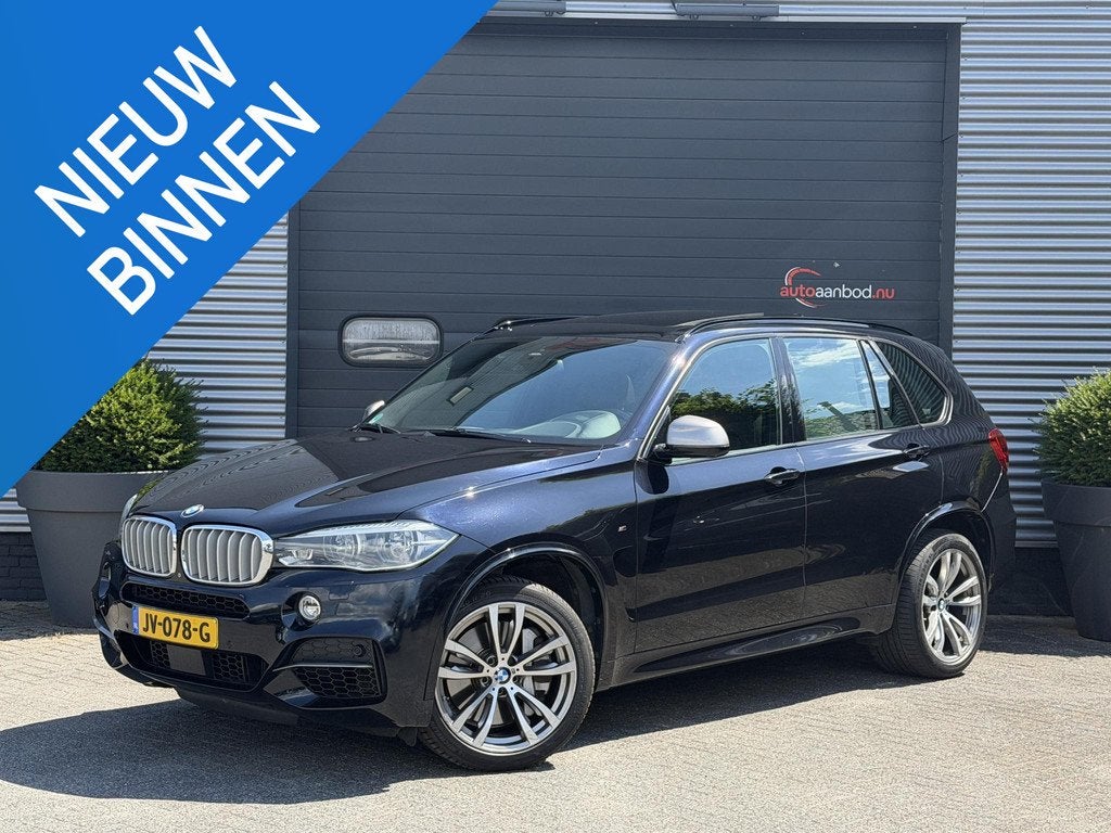 BMW X5 M50d | Panoramadak | 360* Camera | TV Schermen | Harm, Auto's, Automaat, 173 g/km, 2993 cc, Alcantara