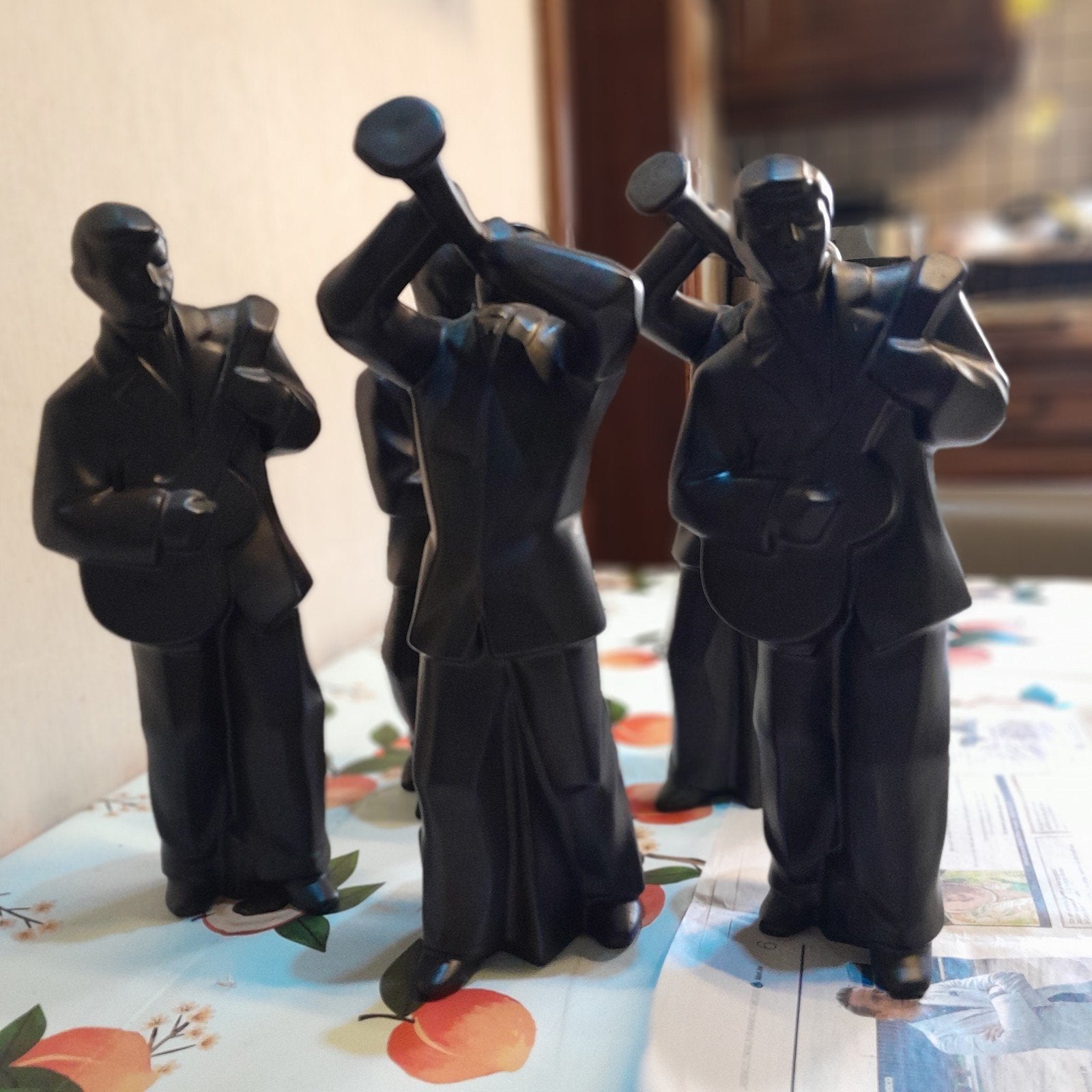 5 zwarte stenen muzikanten beeldjes, Verzamelen, Ophalen