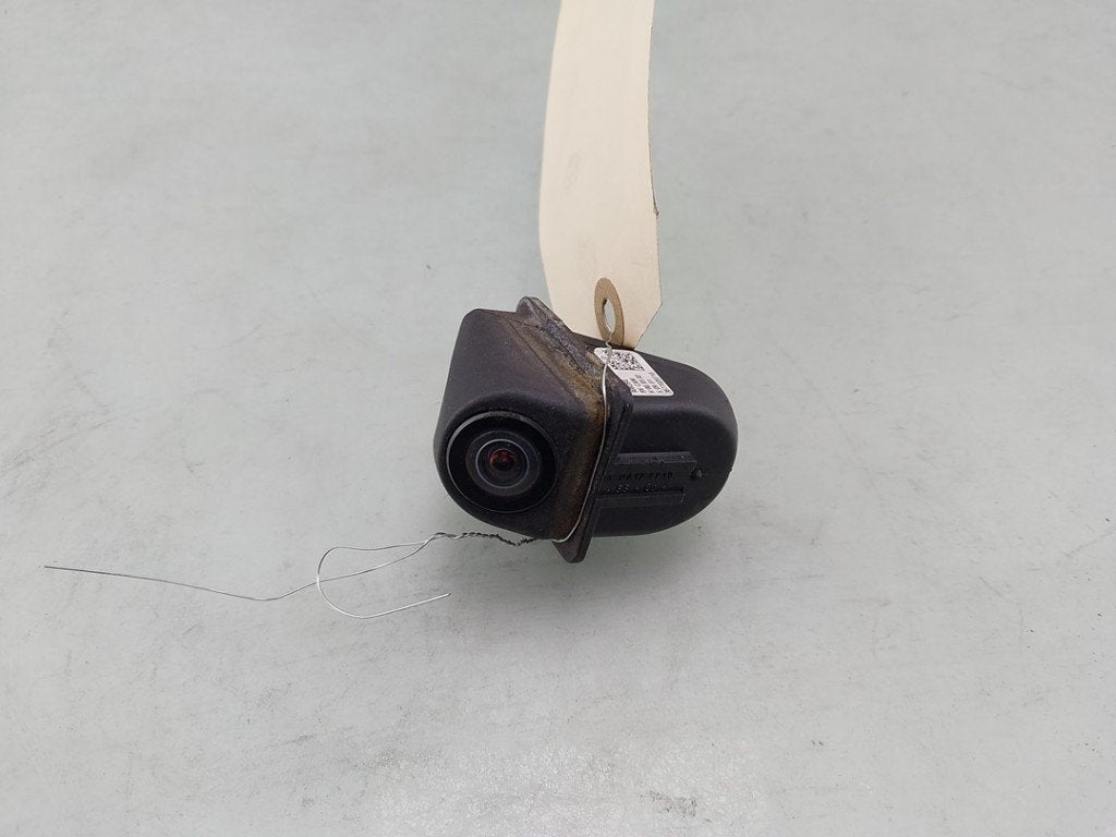 CAMERA ACHTER BMW 5 serie Touring (F11) (01-2009/02-2017), Gebruikt, BMW, Petuelring 130
80809  München, DE, Bayerische Motoren Werke AG