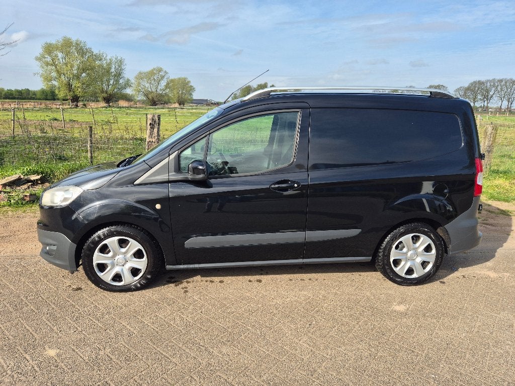 Ford transit courier, Autos, Euro 5, Achat, Boîte manuelle, Autre carrosserie