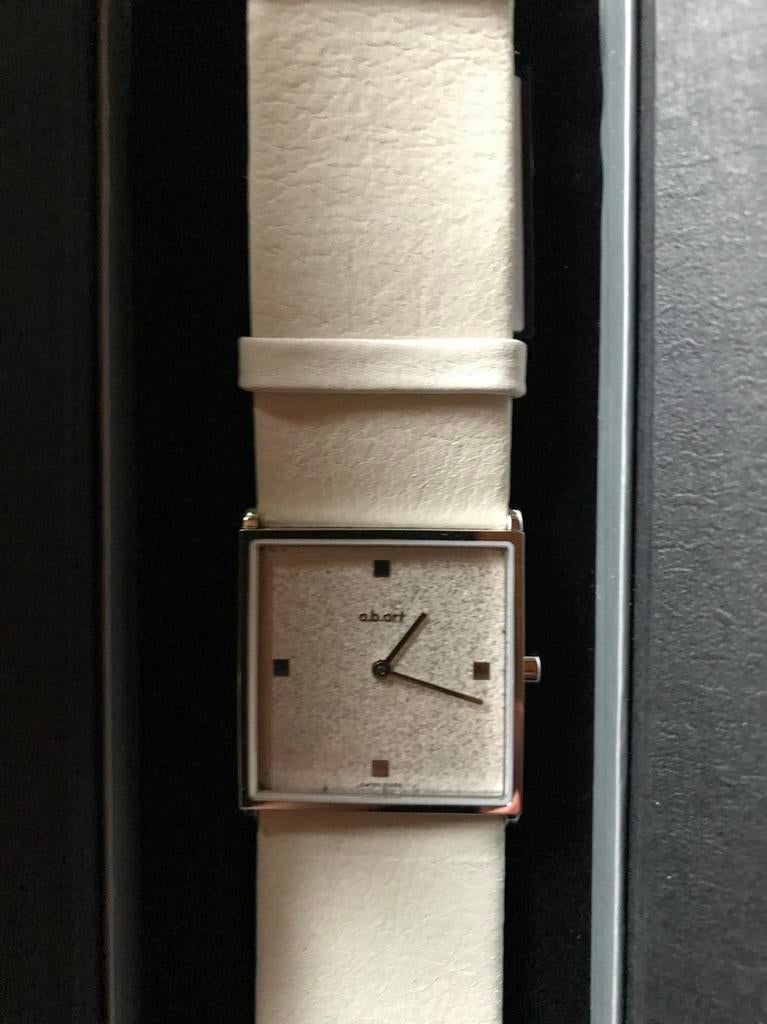 Montre-bracelet pour femme, Enlèvement, Comme neuf, Montre-bracelet
