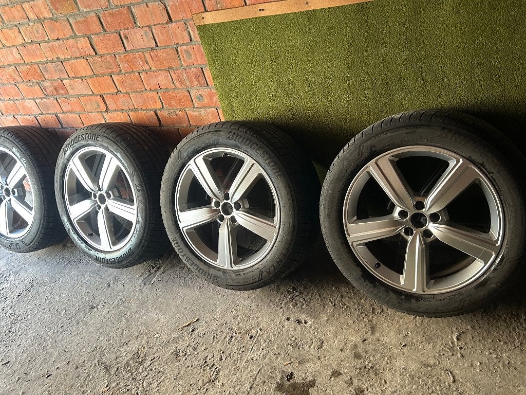 ORIGINELE AUDI BAND/VELG, Ophalen, Gebruikt, 255 mm, Banden en Velgen